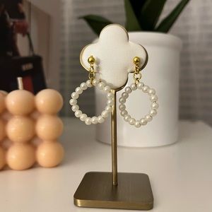 Dainty pearl earrings